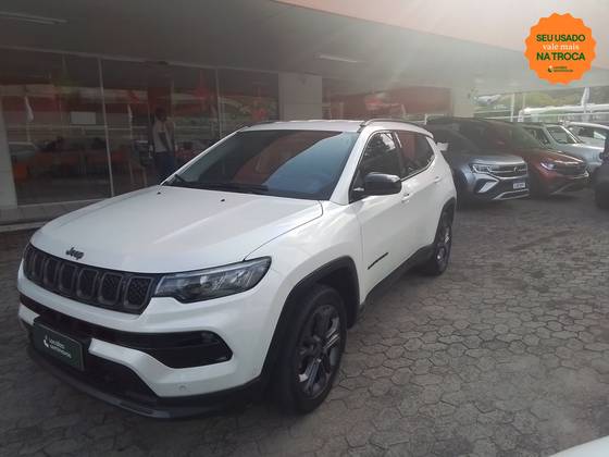 JEEP COMPASS 1.3 T270 TURBO FLEX LONGITUDE AT6 JEEP COMPASS 1.3 T270 TURBO FLEX LONGITUDE AT6